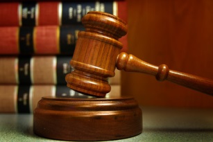 Ústavní soud zrušil části zákona o EET